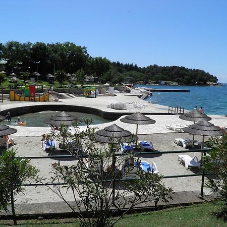 Apartment Nevia A/5 Пореч Екстериор снимка